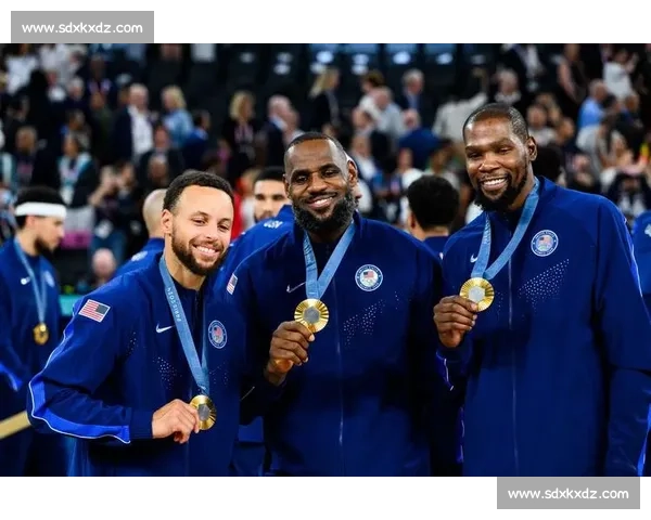 金牌与传奇的博弈：甜瓜与 KD 谁是美国男篮真门面？