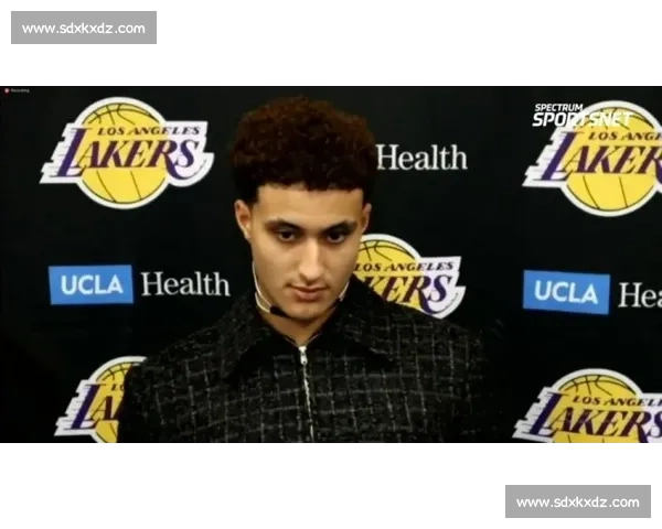 老詹交大狂潮：男粉追疯了？探长 Vlog 曝真相